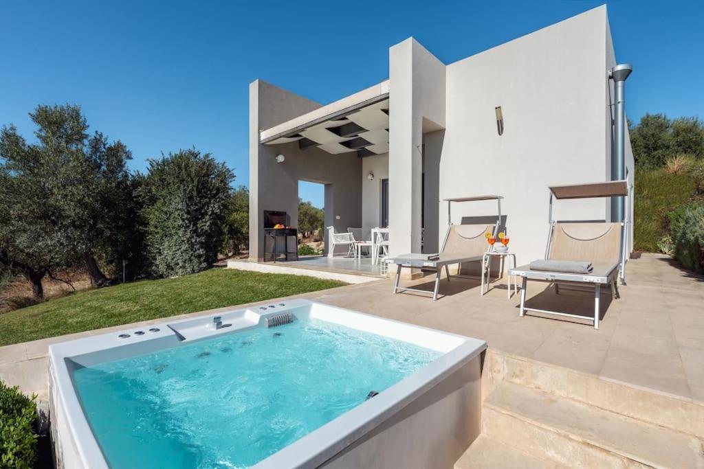 Villa Pettegola Tenuta Il Cavaliere Di Italia Noto- Vista Mare Mini Piscina Idromassaggio Exterior foto